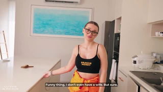 Lily Cute kitchen tease xxx video for adults
